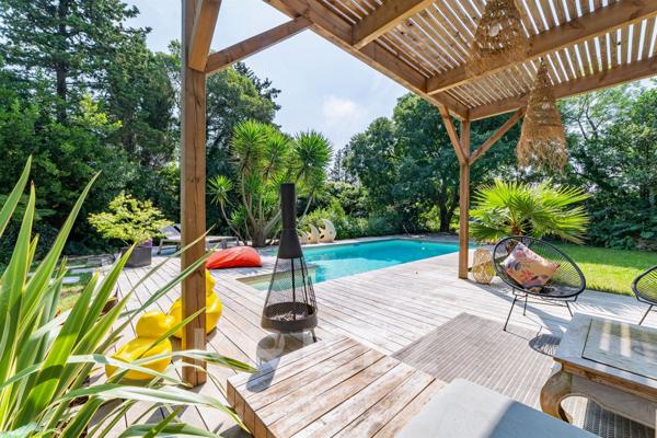 Maison Art Déco rénovée avec piscine en coeur de ville