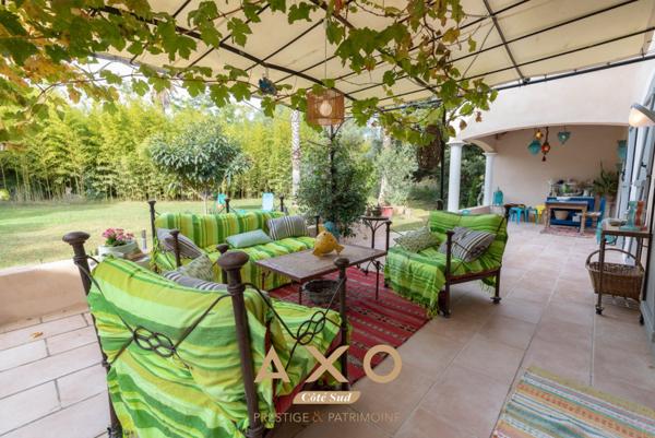 CASTELNAU-LE-LEZ - PROPRIÉTÉ DEXCEPTION  164 m²  4 CHAMBRES  BUREAU  TERRAIN ARBORÉ 2 790 m²  PISCINABLE  1 475 000 