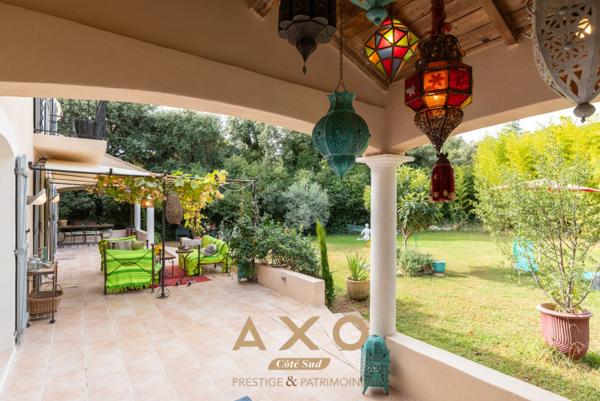 CASTELNAU-LE-LEZ - PROPRIÉTÉ DEXCEPTION  164 m²  4 CHAMBRES  BUREAU  TERRAIN ARBORÉ 2 790 m²  PISCINABLE  1 475 000 