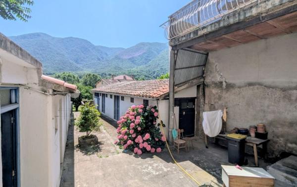 Vente Maison TERRAIN ATTENANT à rénover Arles-sur-tech