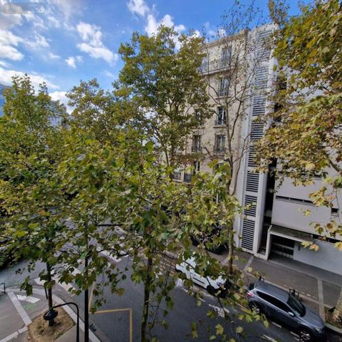 Studio à vendre à Paris 15e arrondissement à Paris (75015), ref : 12725/747 Studio à vendre à Paris 15e arrondissement à Paris (75015), ref : 12725/747