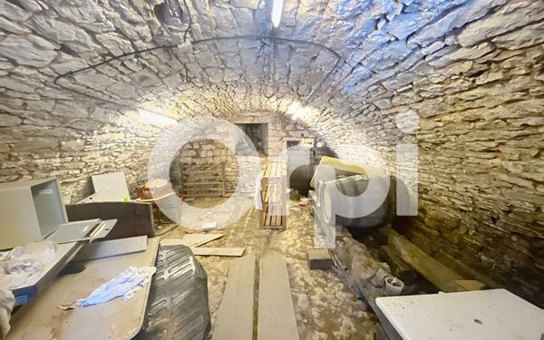 Maison à vendre    6 pièces •  Chasteaux