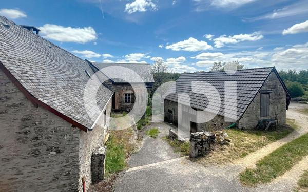 Maison à vendre    6 pièces •  Chasteaux