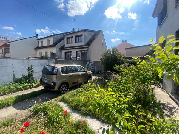 Maison Nanterre 10 pièce(s) 280 m2 surface utile €635 000 ** - Référence 15343