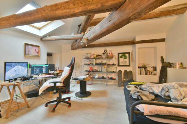 Appartement 5 pièces de 176 m² et parking privatif