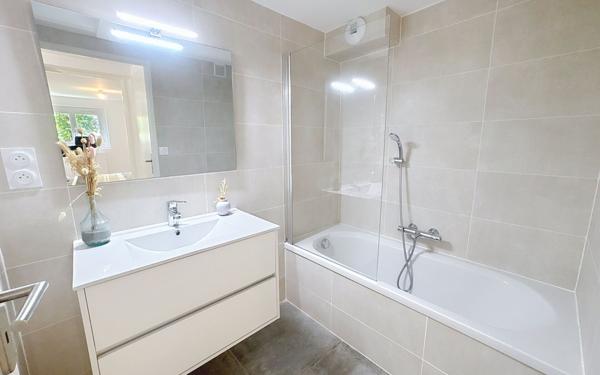 Maison à vendre    6 pièces • 160 m2 Lescar