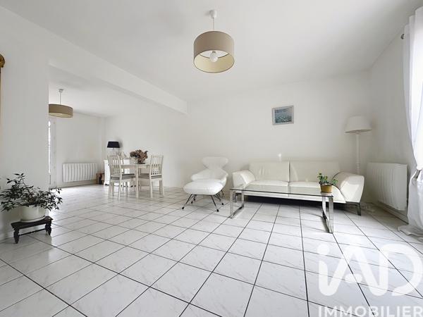 Maison à vendre 5 pièces 107 m² Rambouillet