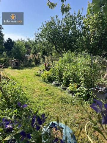 Vente                                                      Maison
                        
                     9 pièces                      228 m2                     à Marmande