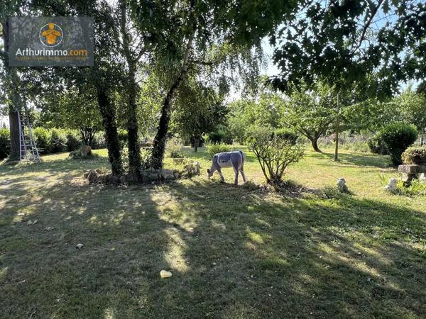Vente                                                      Maison
                        
                     9 pièces                      228 m2                     à Marmande
