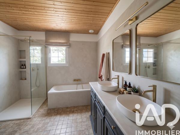 Maison à vendre 6 pièces 123,28 m² Notre-Dame-de-Monts