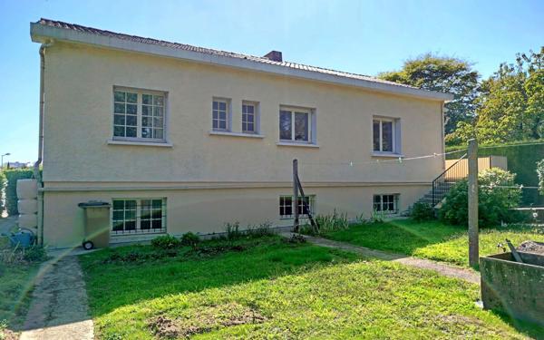 Maison à vendre    7 pièces •  Cholet