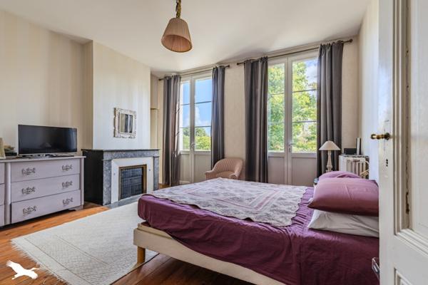 Maison à vendre |  Vayres |  14 pièces | 367 m²