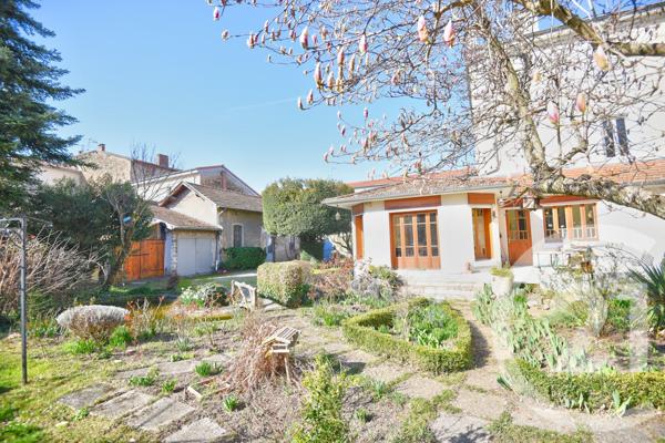 Maison à vendre  10 pièces - 263,04 m2 ROMANS SUR ISERE - 26
