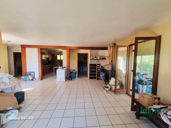 Les Arcs prche centre villa F4 pp+dépendance de 50m à aménager 1315m terrain 409500€ crn2384 dpe c Les Arcs-sur-Argens (83460)