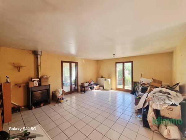 Les Arcs prche centre villa F4 pp+dépendance de 50m à aménager 1315m terrain 409500€ crn2384 dpe c Les Arcs-sur-Argens (83460)