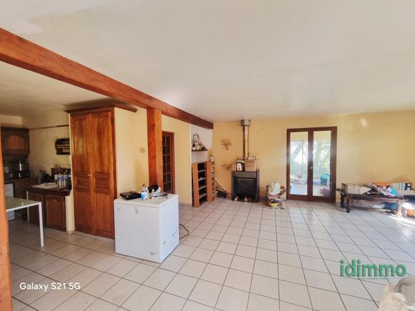 Les Arcs prche centre villa F4 pp+dépendance de 50m à aménager 1315m terrain 409500€ crn2384 dpe c Les Arcs-sur-Argens (83460)