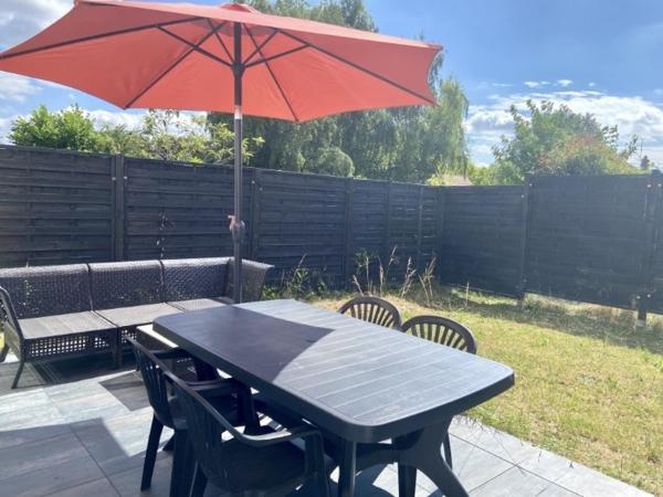 Maison
         5 pièces
        - 80 m² 299 000 € *