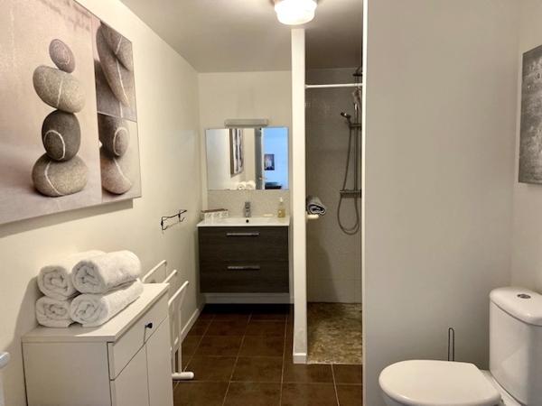 Maison
         5 pièces
        - 80 m² 299 000 € *