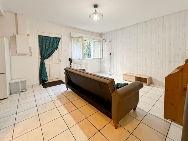 Studio de 39 m2 - CORBEIL-ESSONNES