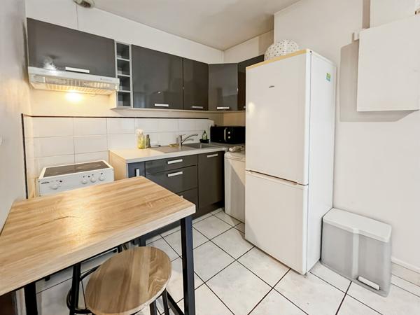 Studio de 39 m2 - CORBEIL-ESSONNES