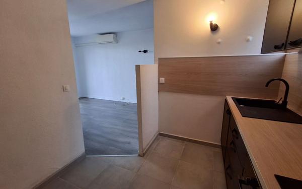 Appartement à louer    2 pièces •  Garons