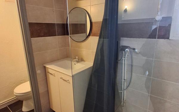 Appartement à louer    2 pièces •  Garons