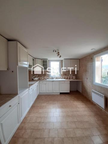 Maison de 105m2 sur une parcelle de 1437m2 +studio indépendant+ dépendance ou atelier