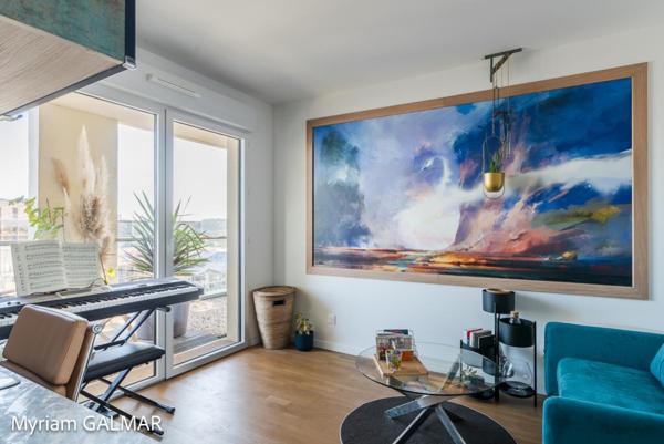 Incroyable vue panoramique pour ce T3  avec grande loggia proche de toutes commodités