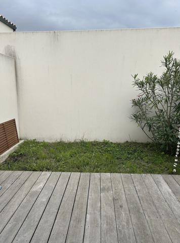 Saint-Vivien (17220) À Saint-Vivien (17), maison avec 3 pièces pour investir