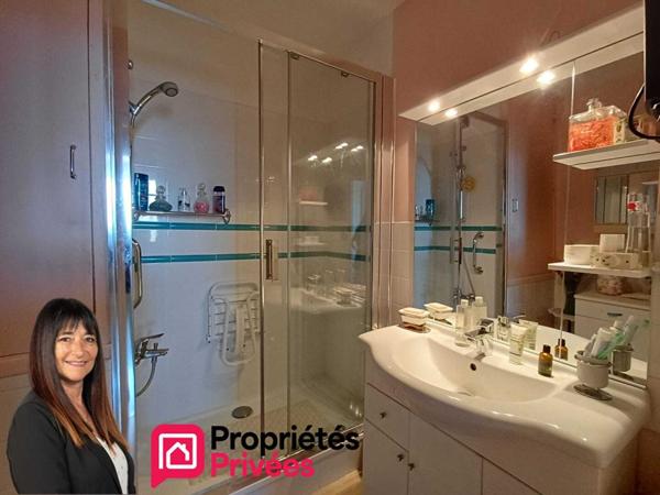 Roanne centre T5 avec balcon, vue dégagée et garage