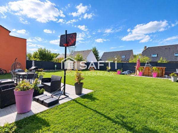MAISON INDIVIDUELLE RECENTE AVEC JARDIN ET PISCINE - MARLY