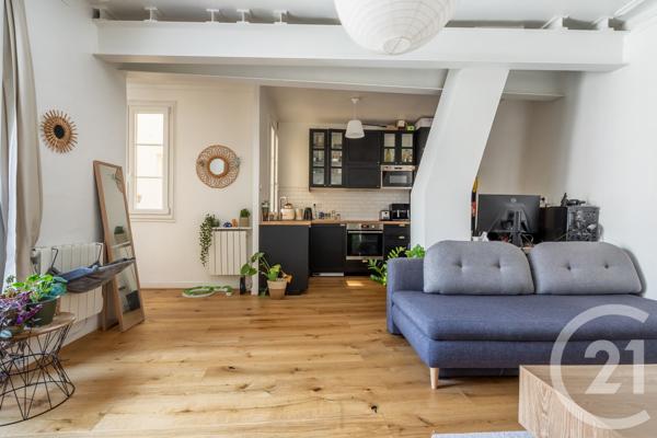 Appartement F2 à vendre  2 pièces - 44,32 m 2   PARIS  - 75011