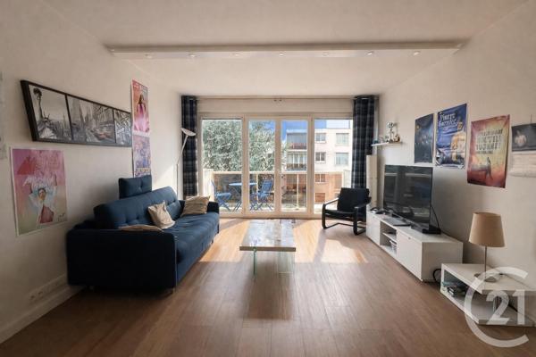 Appartement F2 à vendre  2 pièces - 44,32 m 2   PARIS  - 75011