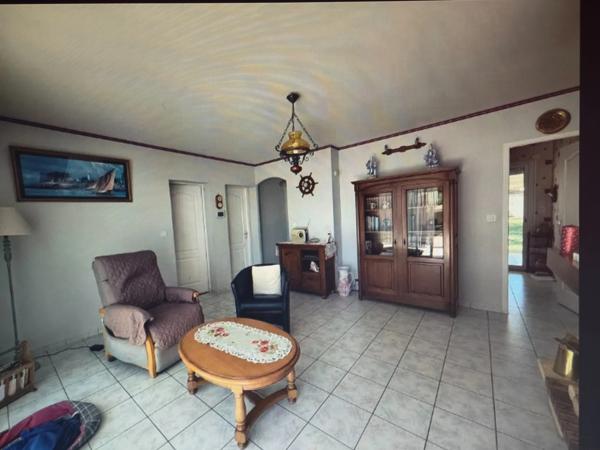 Maison à vendre 4 pièces MESCHERS SUR GIRONDE (17)