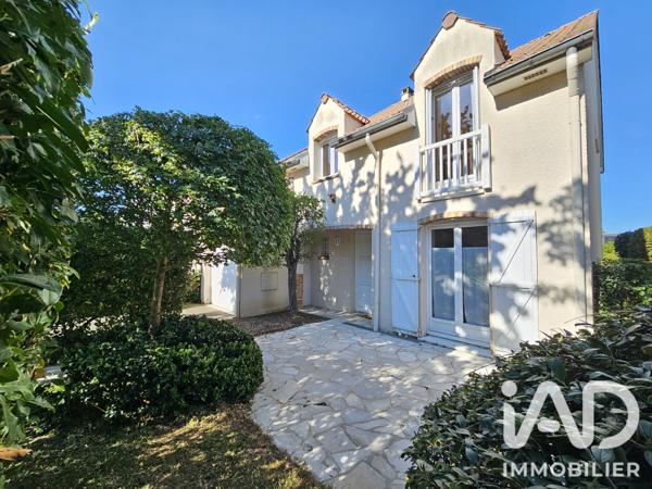 Location maison 8 pièces 148,33 m² Saint-Germain-en-Laye