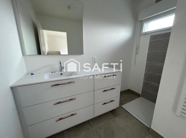 Centre ville d'Amiens, appartement 3 chambres, terrasse, 2 places de stationnement en sous-sol.