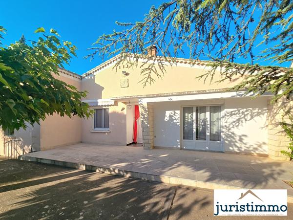 Courthézon (84350) Courthézon – Propriété 1 200 m² avec 2 maisons indépendantes, idéal famille ou projet locatif avec piscine