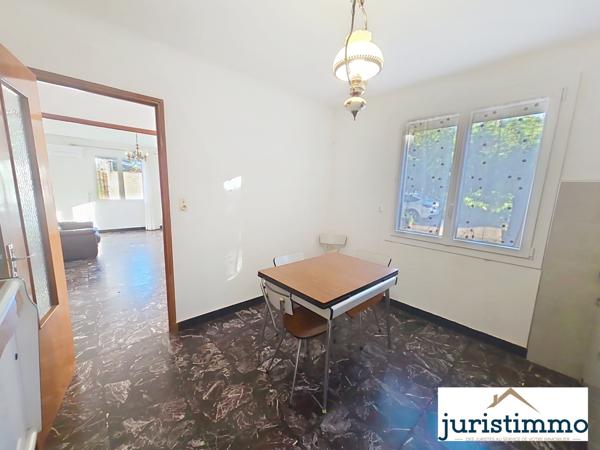 Courthézon (84350) Courthézon – Propriété 1 200 m² avec 2 maisons indépendantes, idéal famille ou projet locatif avec piscine