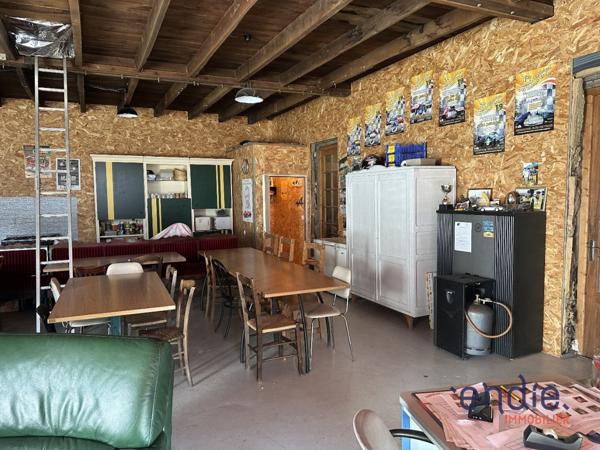 Joli local de 120 m2 transformable en habitation sur Forges
