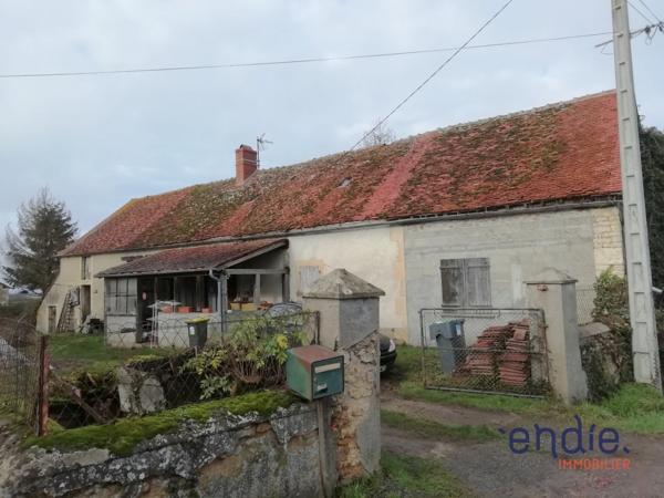 LONGERE DE PAYS TYPE F3 avec 2,5 HA de prés !