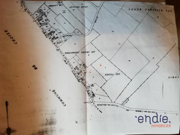 LONGERE DE PAYS TYPE F3 avec 2,5 HA de prés !