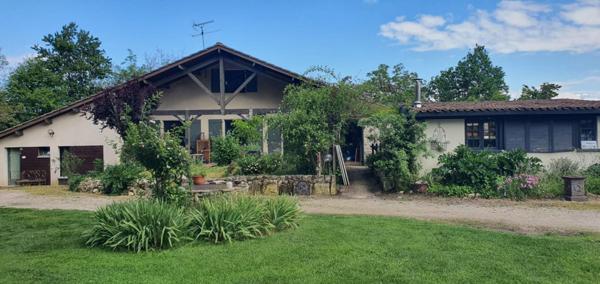 Propriété  / gîtes