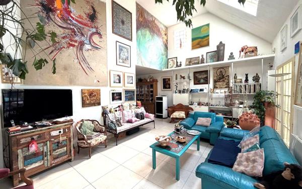 Maison à vendre    7 pièces •  Villecresnes