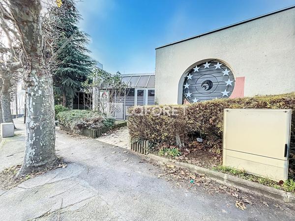 Achat local commercial Savigny-sur-Orge - 226 m² - 398 240 €