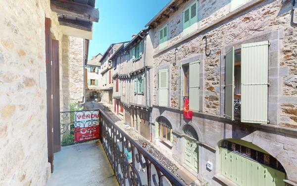 Maison à vendre    7 pièces •  Sauveterre-de-Rouergue