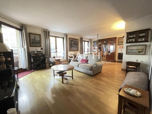 Proche RER A - Rueil Malmaison - T4 Double BOX, cave