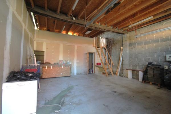 Bazet (65460) Maison avec jardin, garage, pool house et piscine