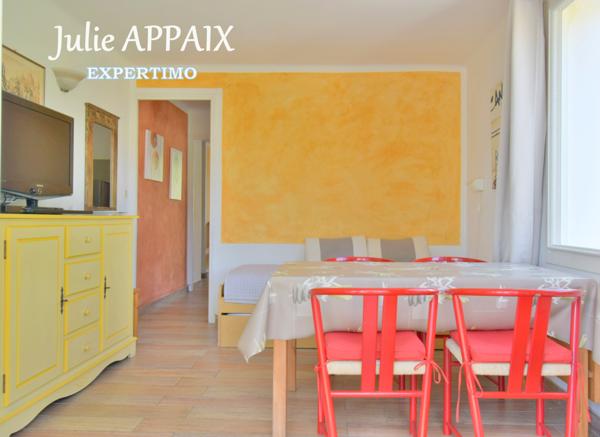 Fréjus (83370) Belle villa aperçu mer avec garage divisée en deux appartements