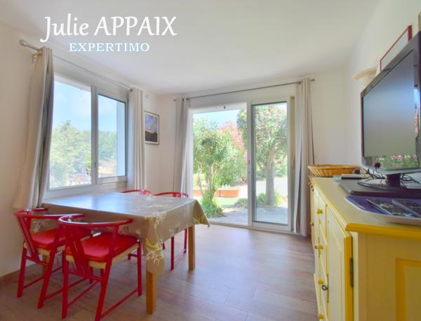 Fréjus (83370) Belle villa aperçu mer avec garage divisée en deux appartements