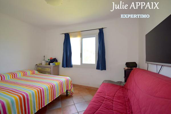 Fréjus (83370) Belle villa aperçu mer avec garage divisée en deux appartements